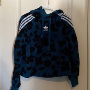 Adidas sweater